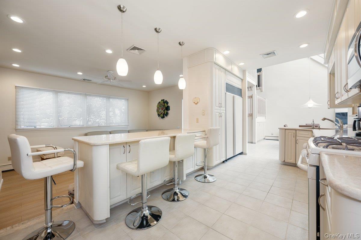 40 Cayuga Avenue, Atlantic Beach, NY 11509