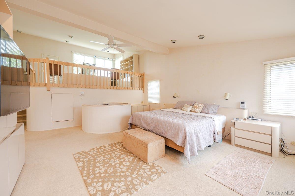 40 Cayuga Avenue, Atlantic Beach, NY 11509