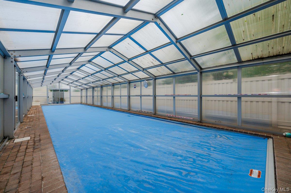 40 Cayuga Avenue, Atlantic Beach, NY 11509