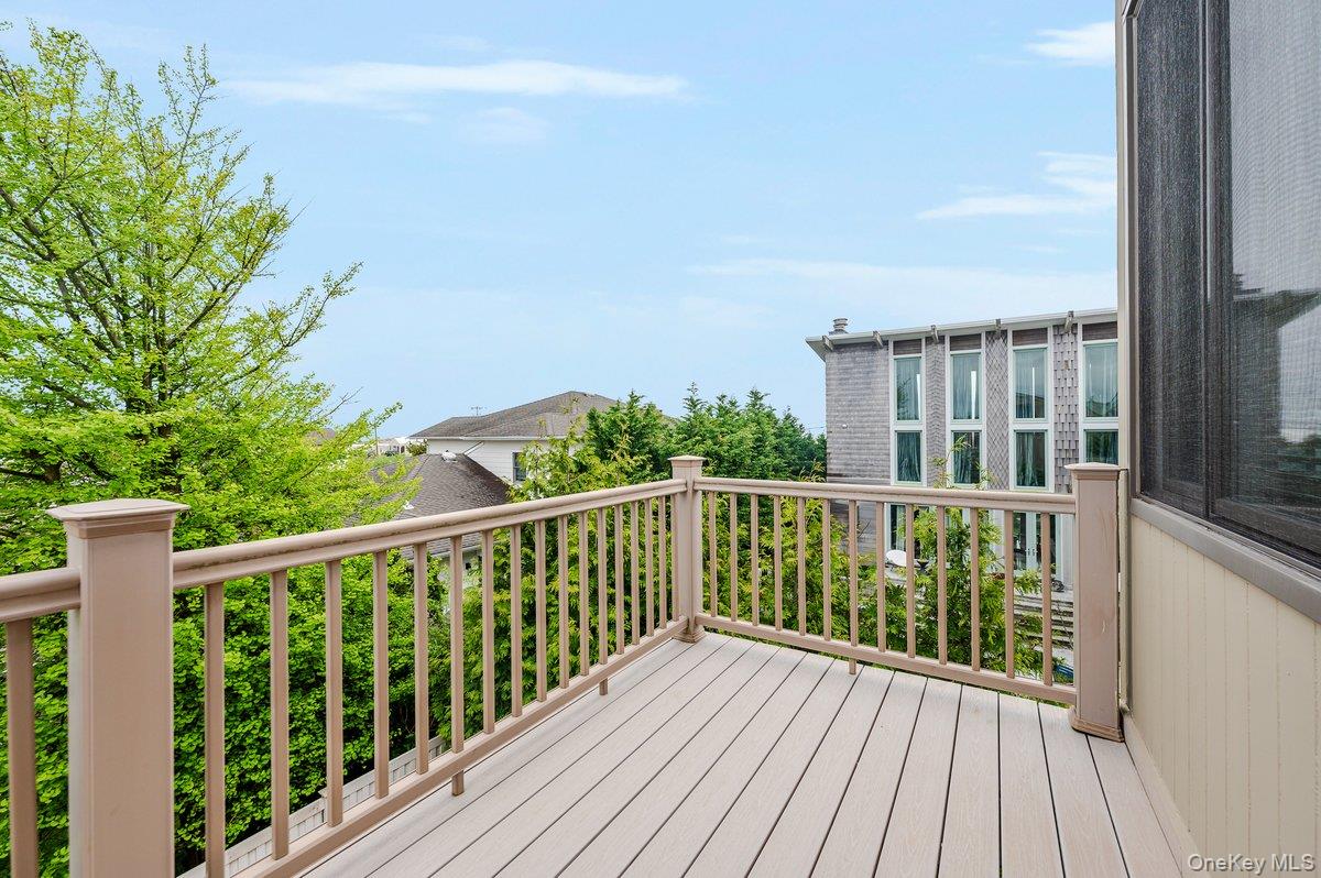 40 Cayuga Avenue, Atlantic Beach, NY 11509