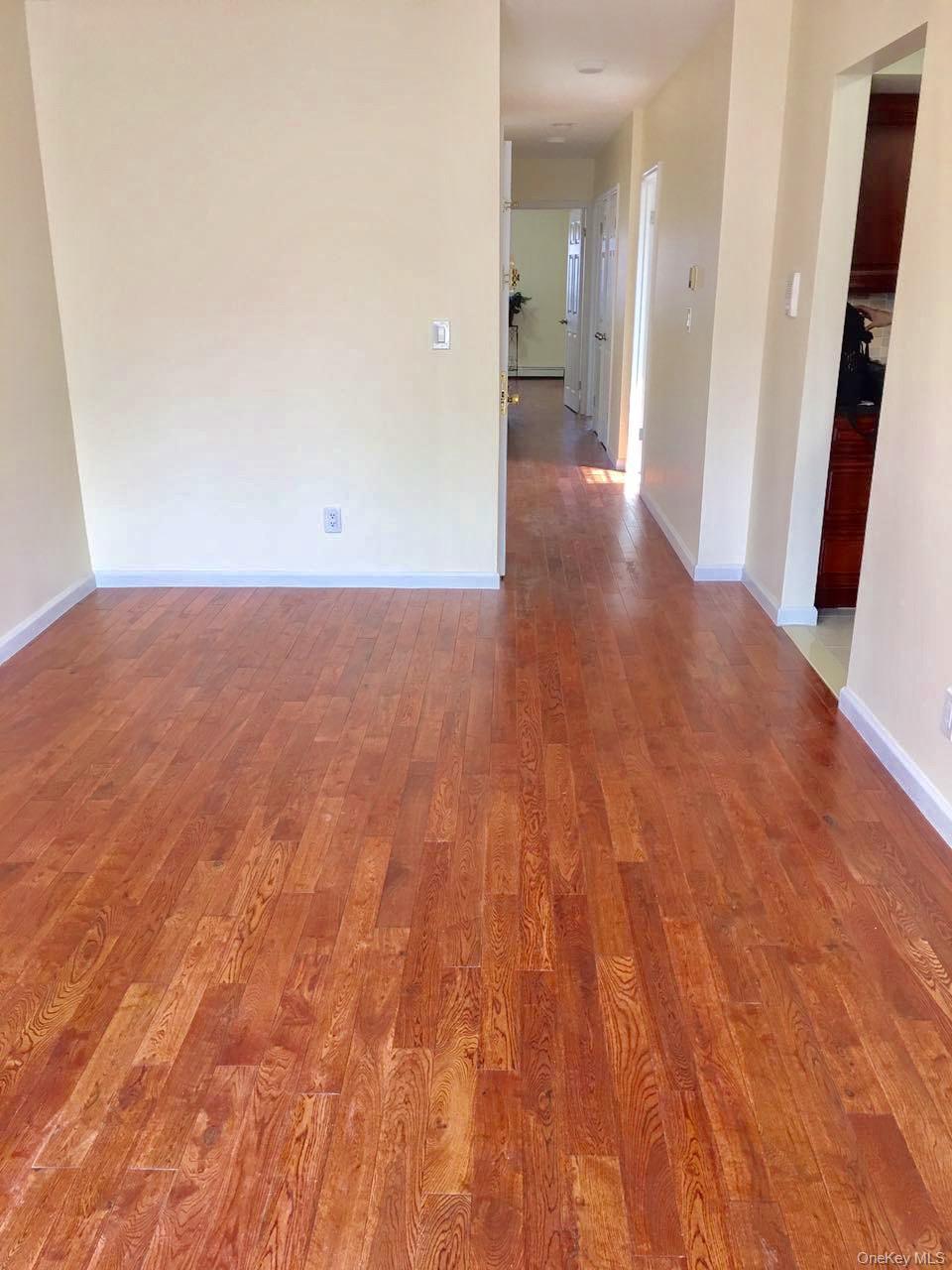 71-35 Sutton Place # 3Fl, Fresh Meadows, NY 11365