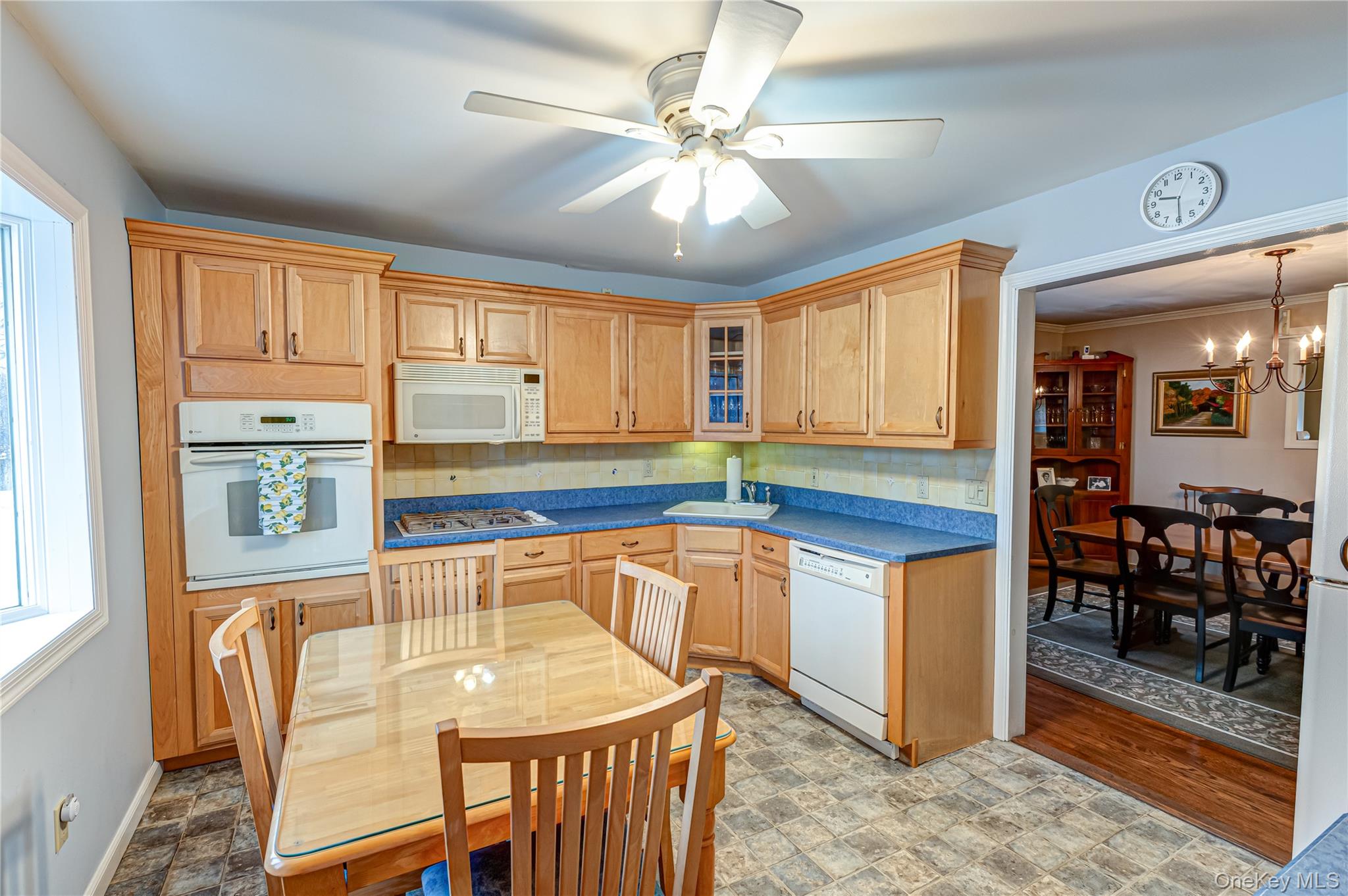 33 Maple Avenue, Kings Park, NY 11754