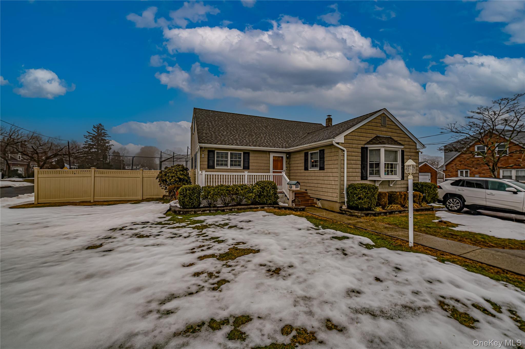 33 Maple Avenue, Kings Park, NY 11754