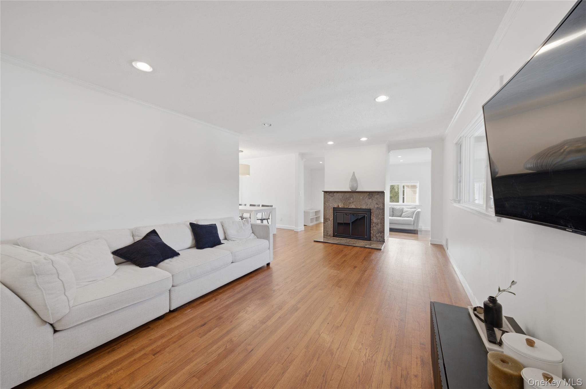 103 Heatherdell Road, Ardsley, NY 10502