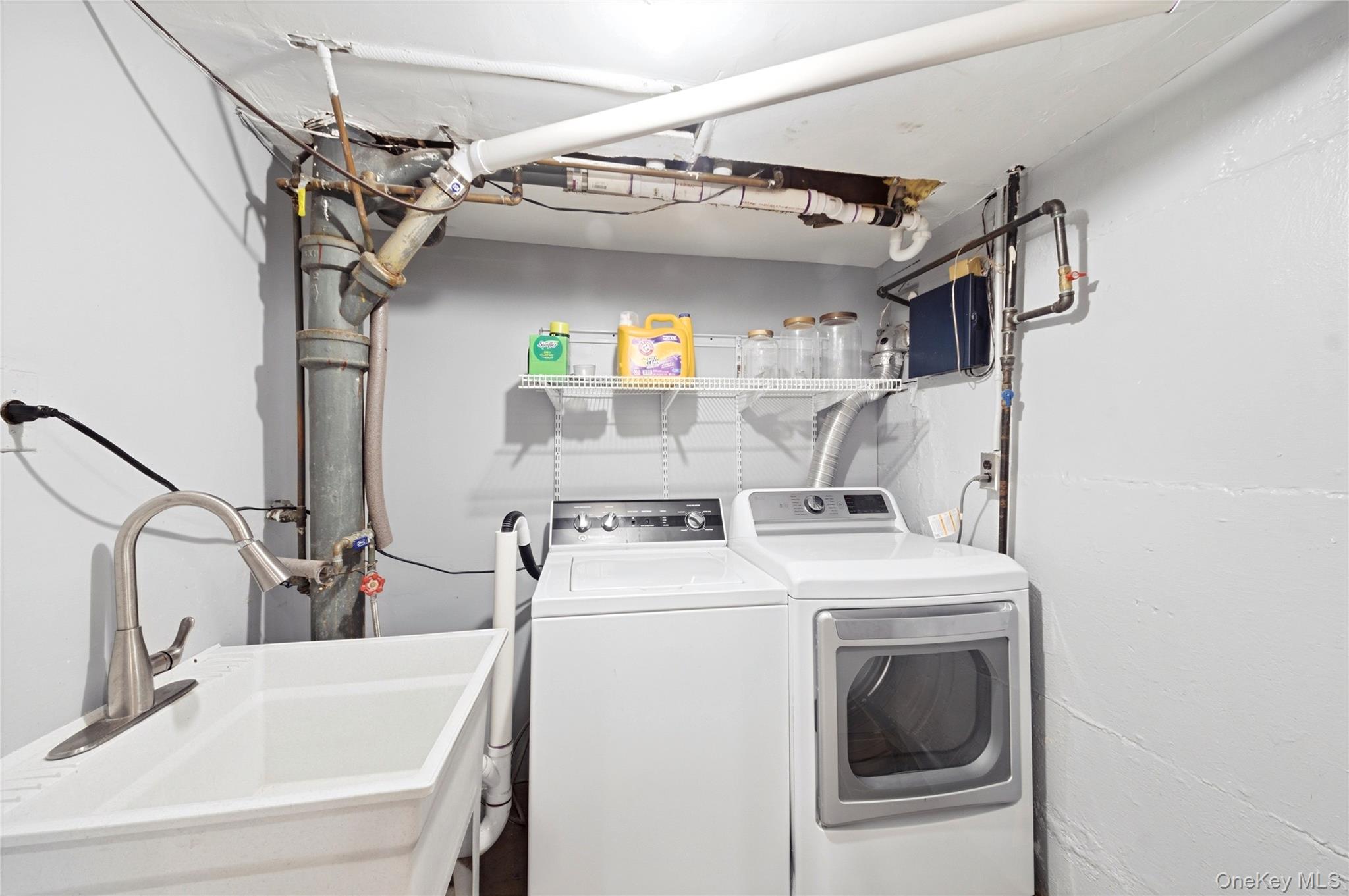 103 Heatherdell Road, Ardsley, NY 10502