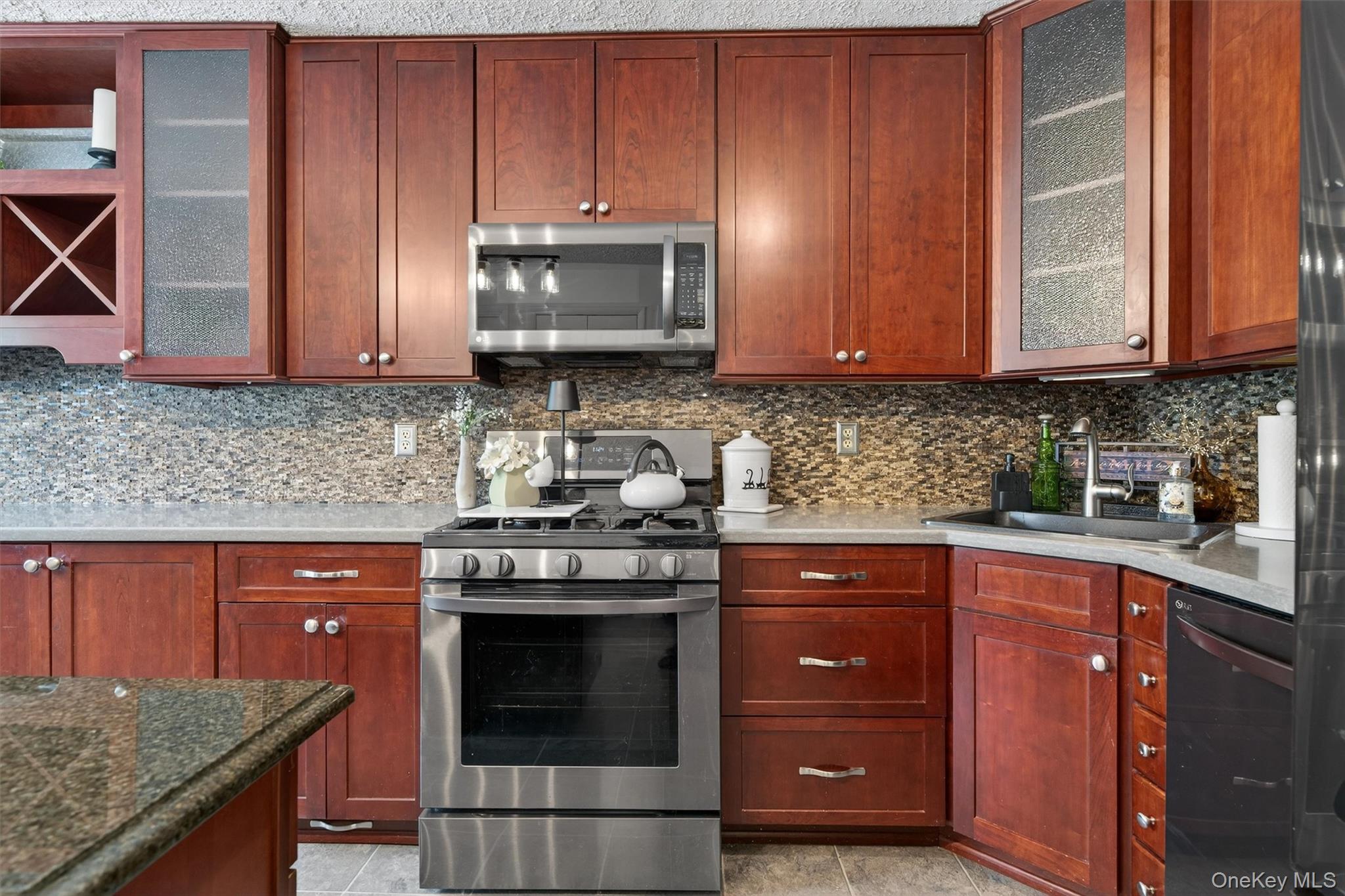 255 Sterling Place, Highland, NY 12528