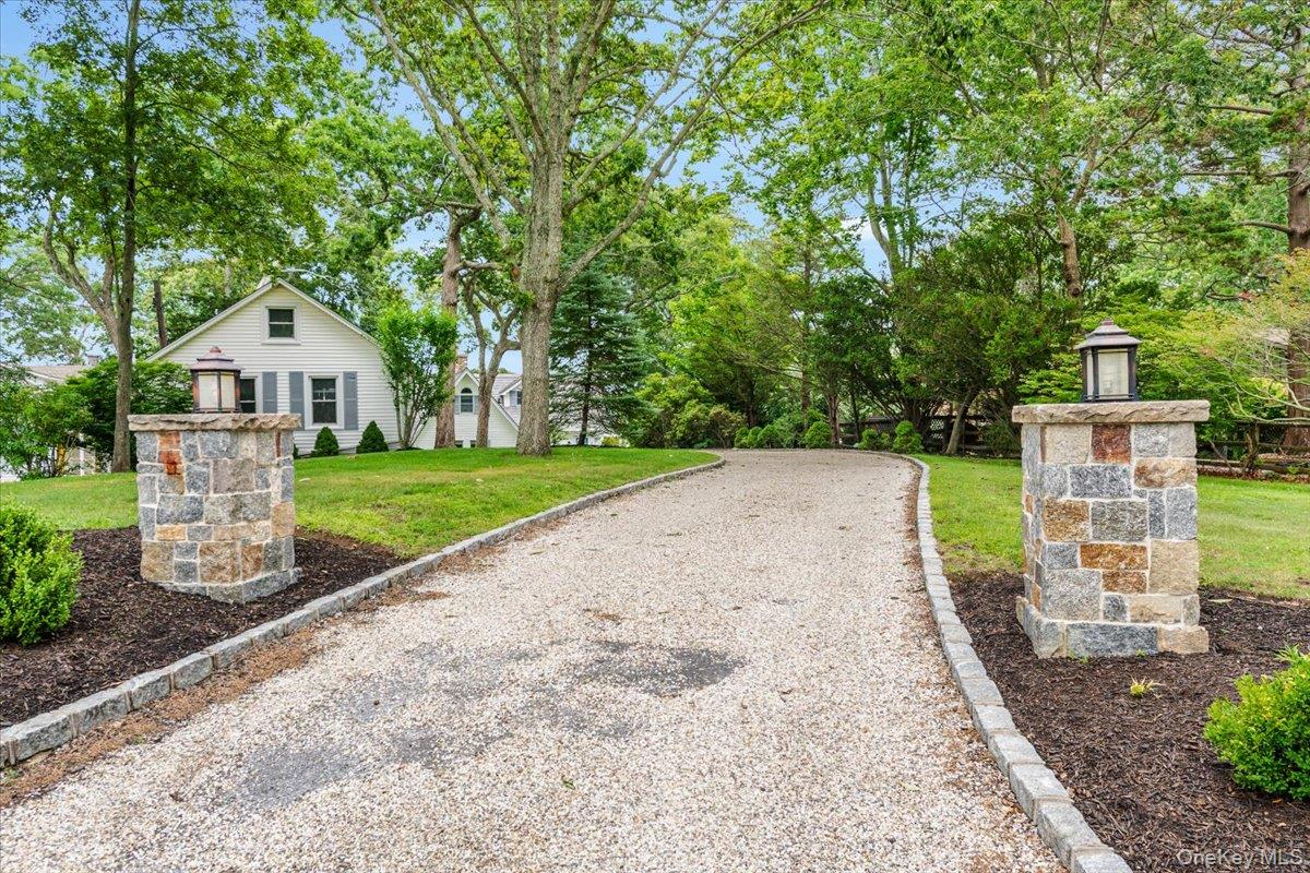 100 W Shore Drive, Southold, NY 11971