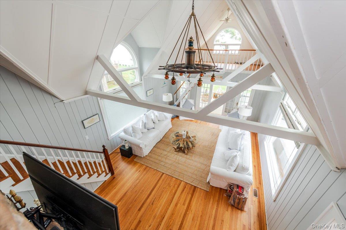 100 W Shore Drive, Southold, NY 11971