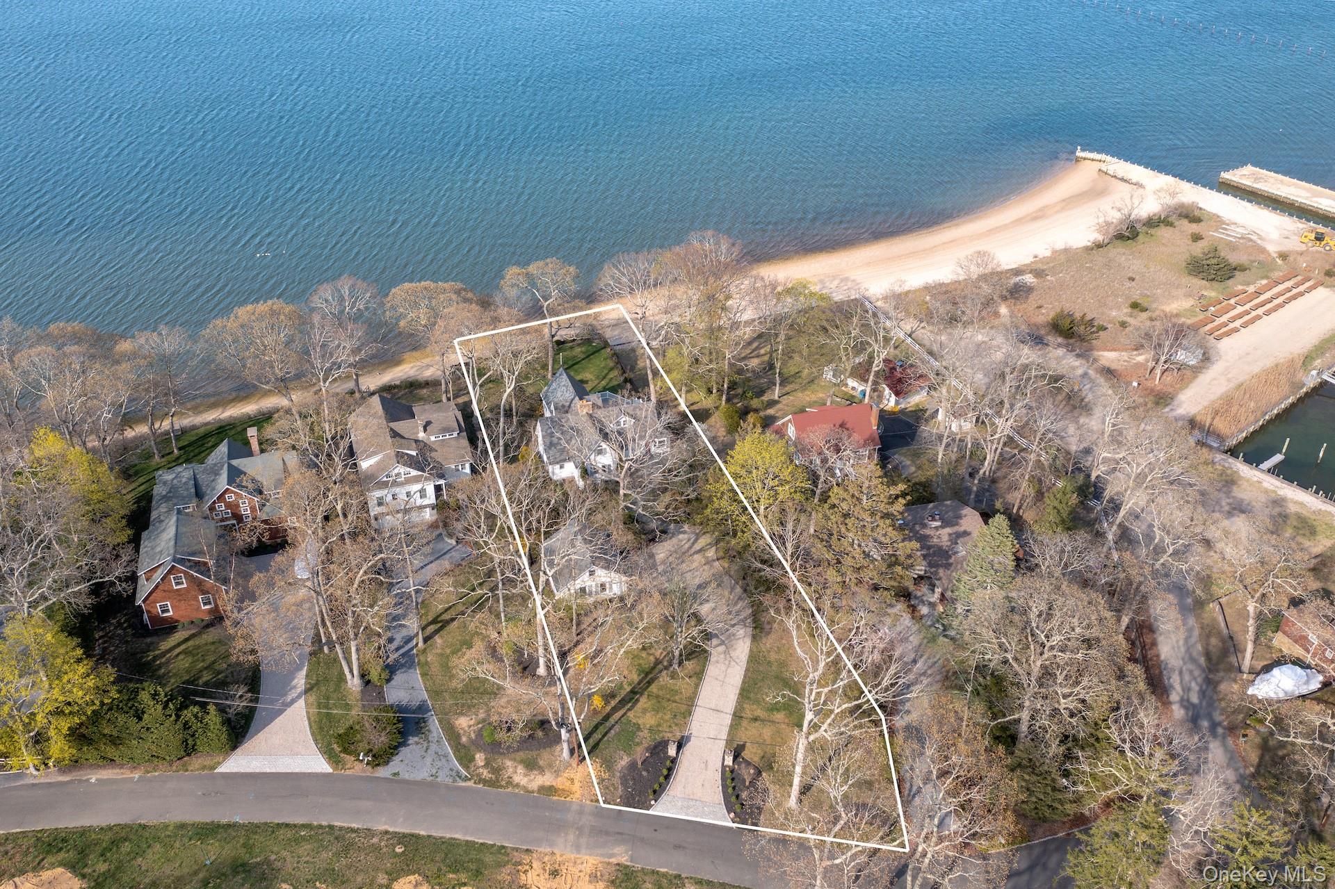 100 W Shore Drive, Southold, NY 11971