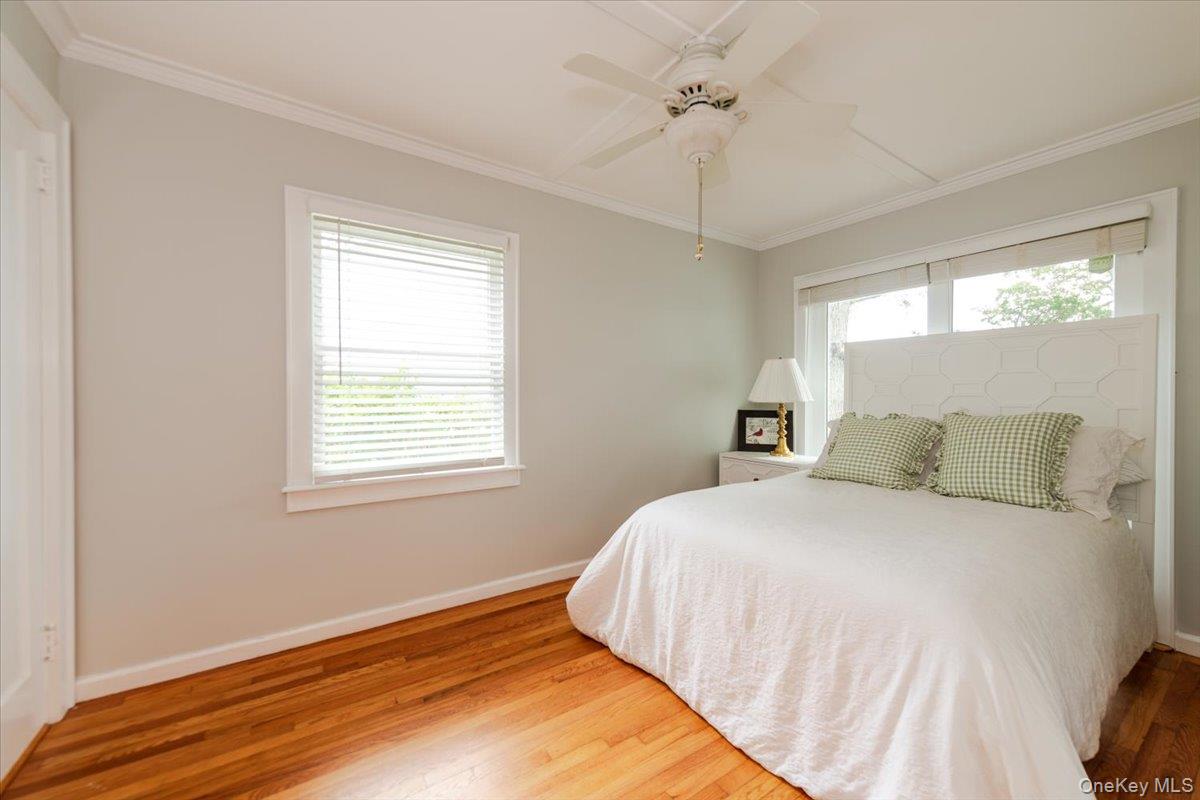 100 W Shore Drive, Southold, NY 11971