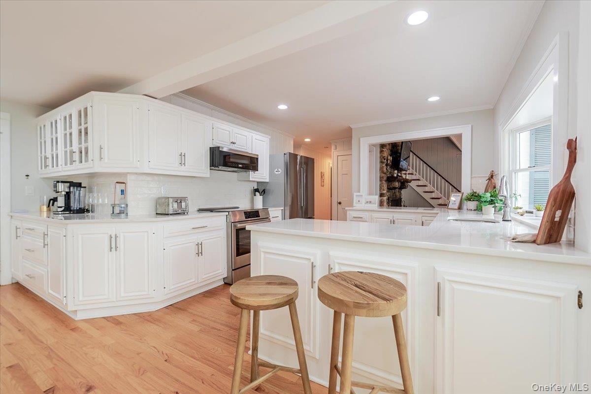 100 W Shore Drive, Southold, NY 11971