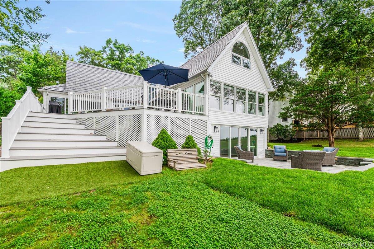 100 W Shore Drive, Southold, NY 11971