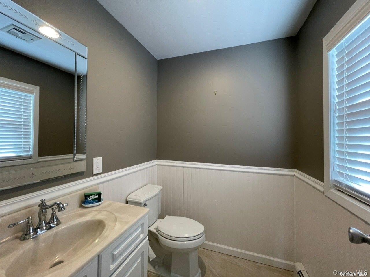 20 Dewey Street # 1, Huntington, NY 11743