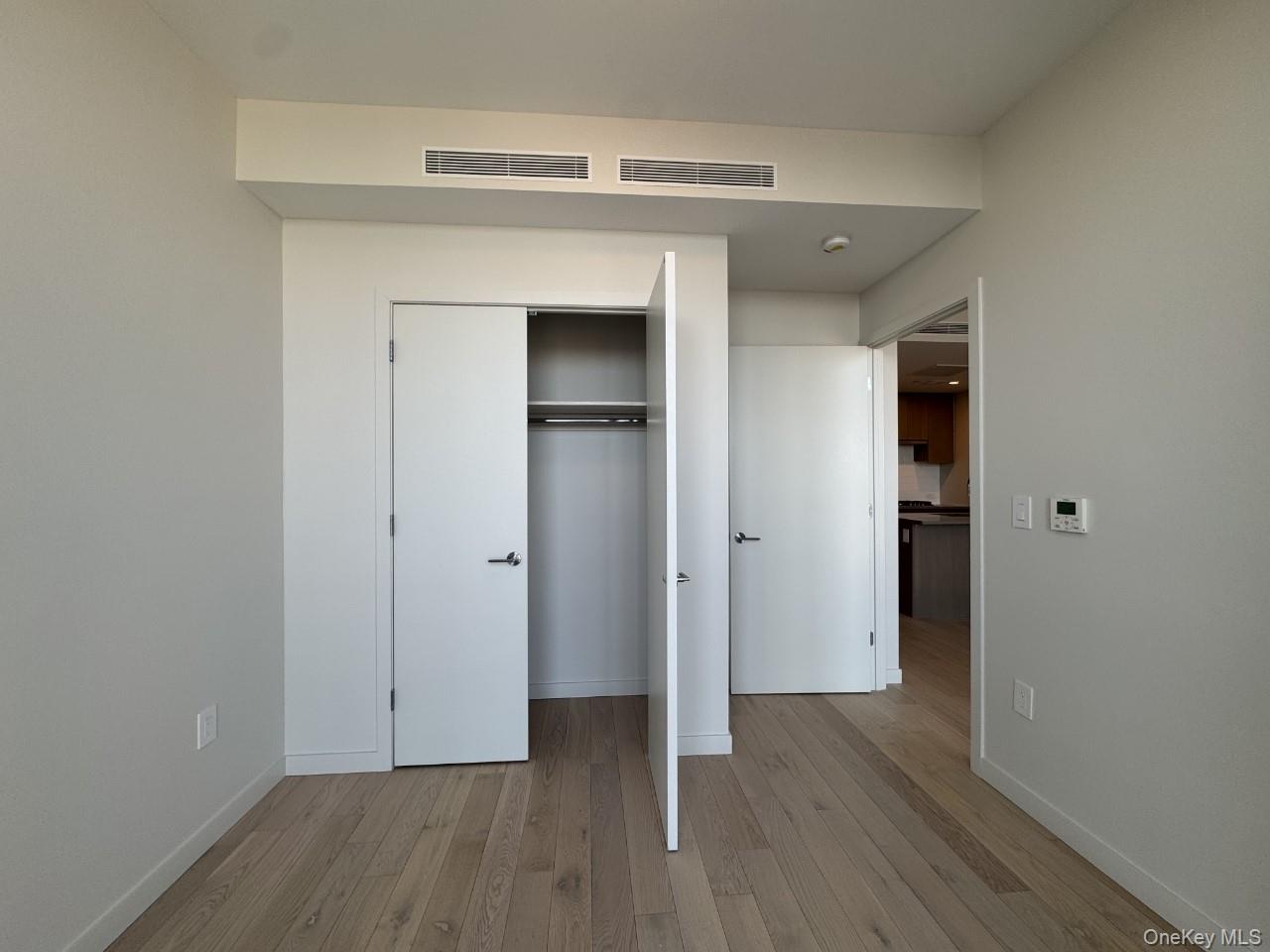 131-02B 40TH Road # 9O, Flushing, NY 11354