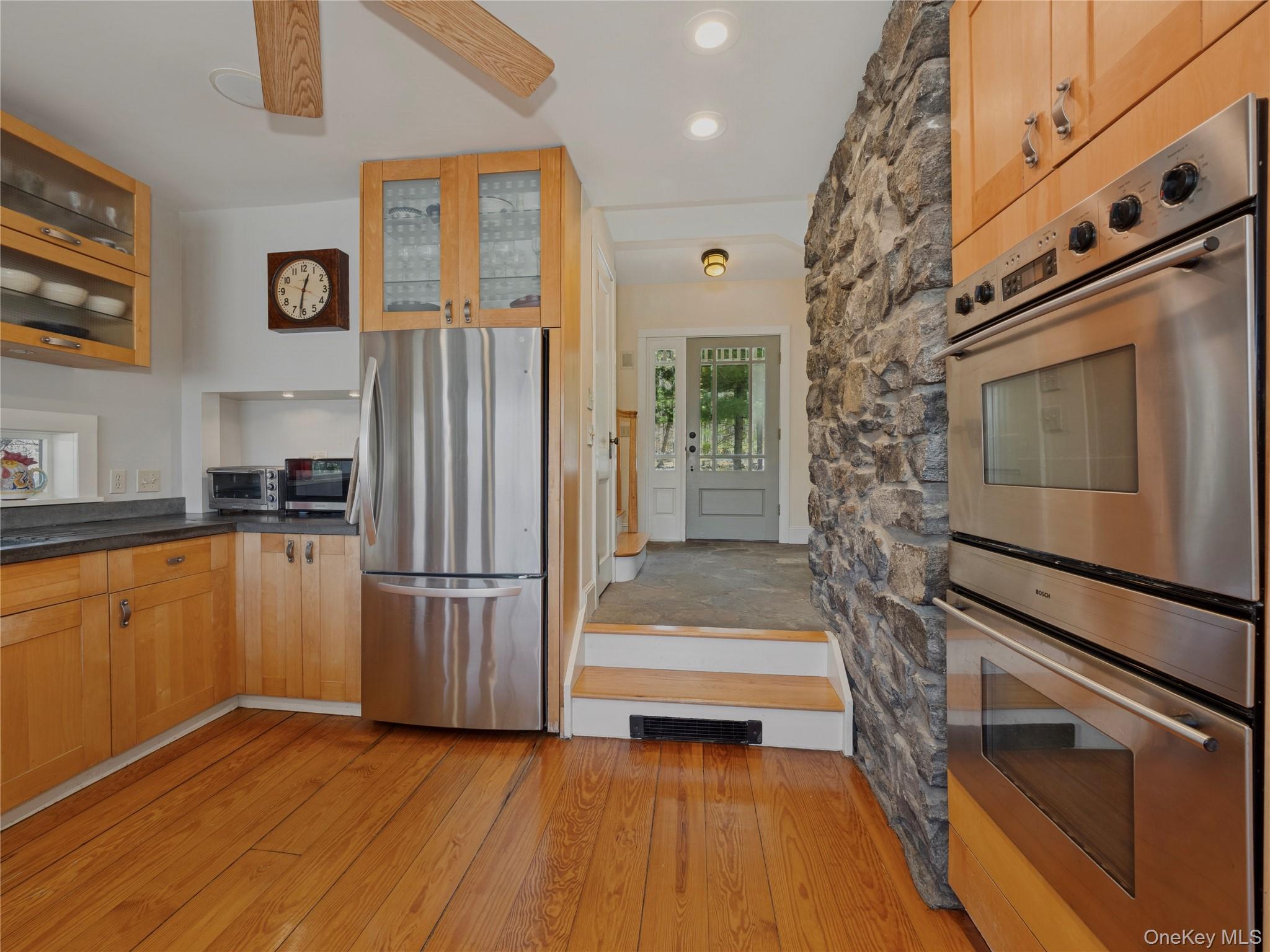 8 Manitou Ridge, Garrison, NY 10524