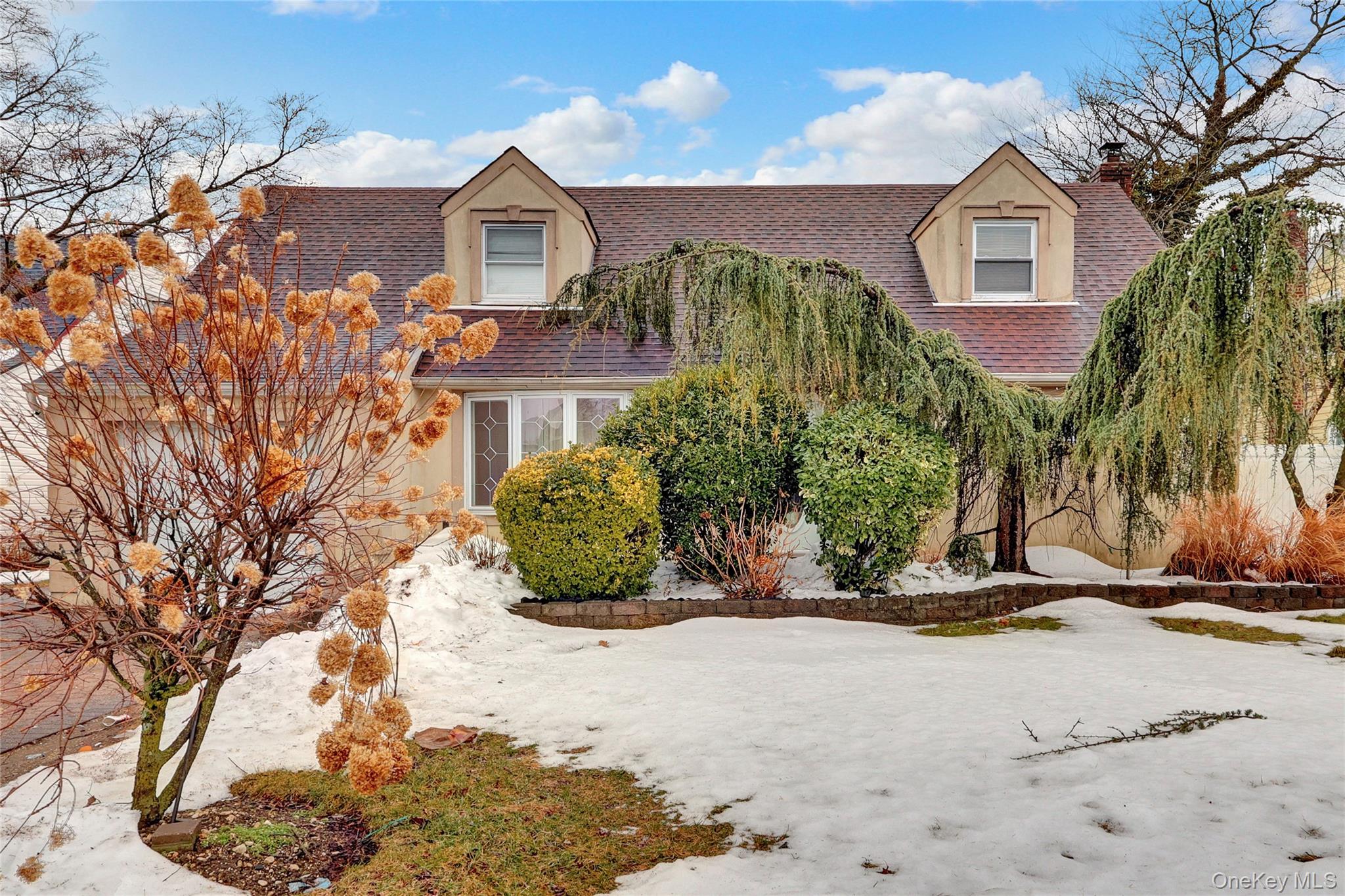 897 Spring Avenue, Uniondale, NY 11553