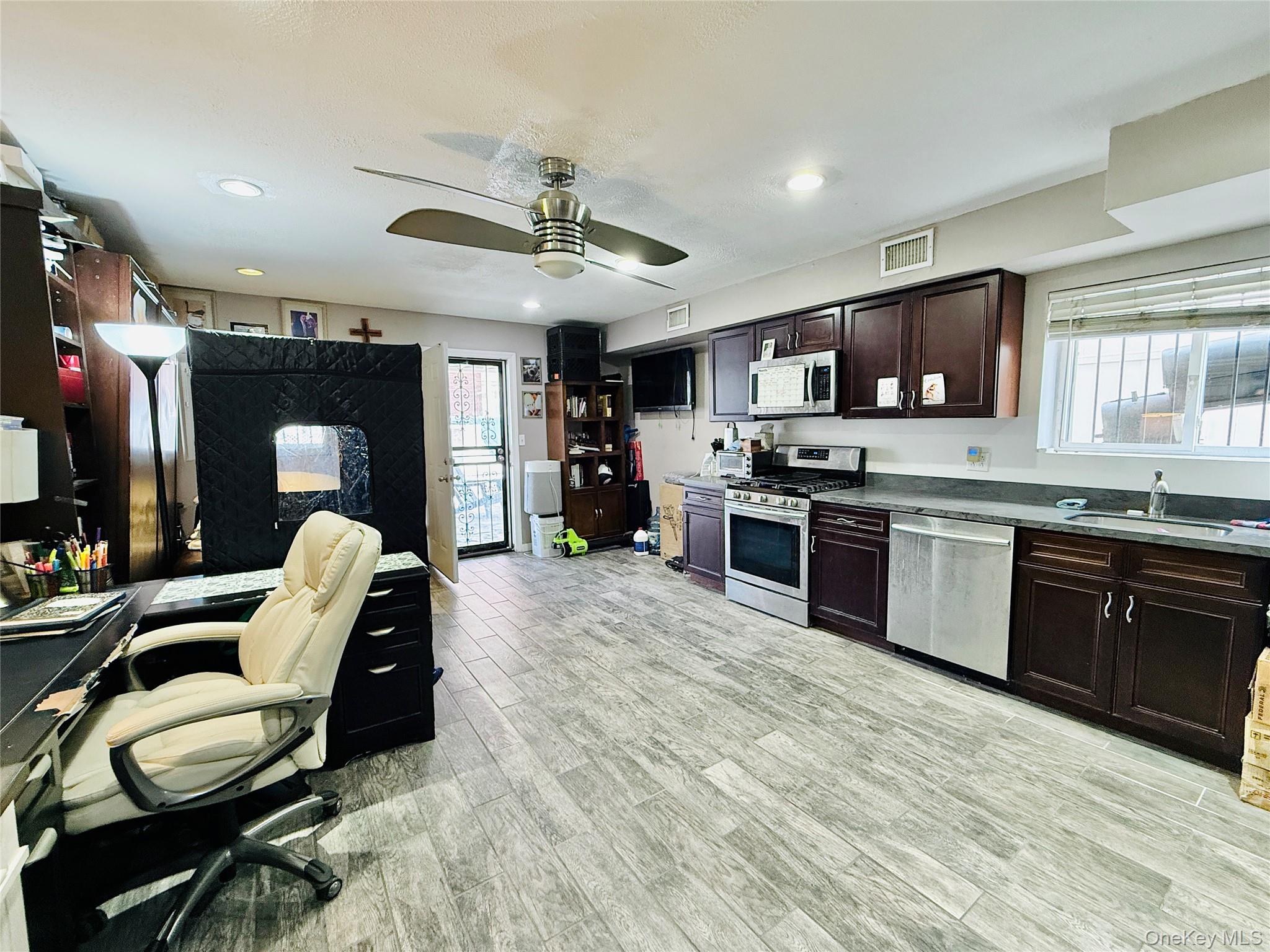 1663 Waring Avenue, Bronx, NY 10469