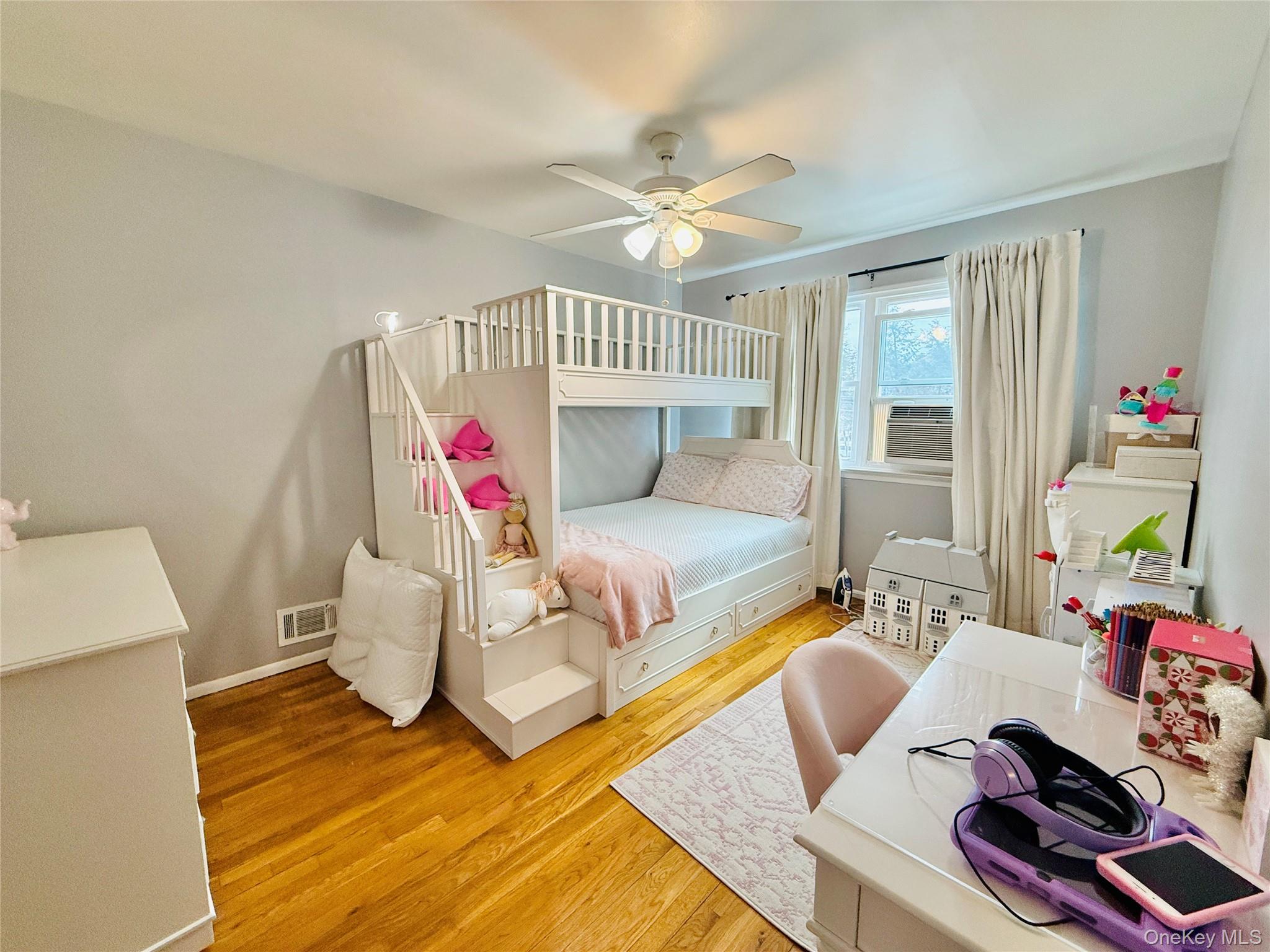 1663 Waring Avenue, Bronx, NY 10469