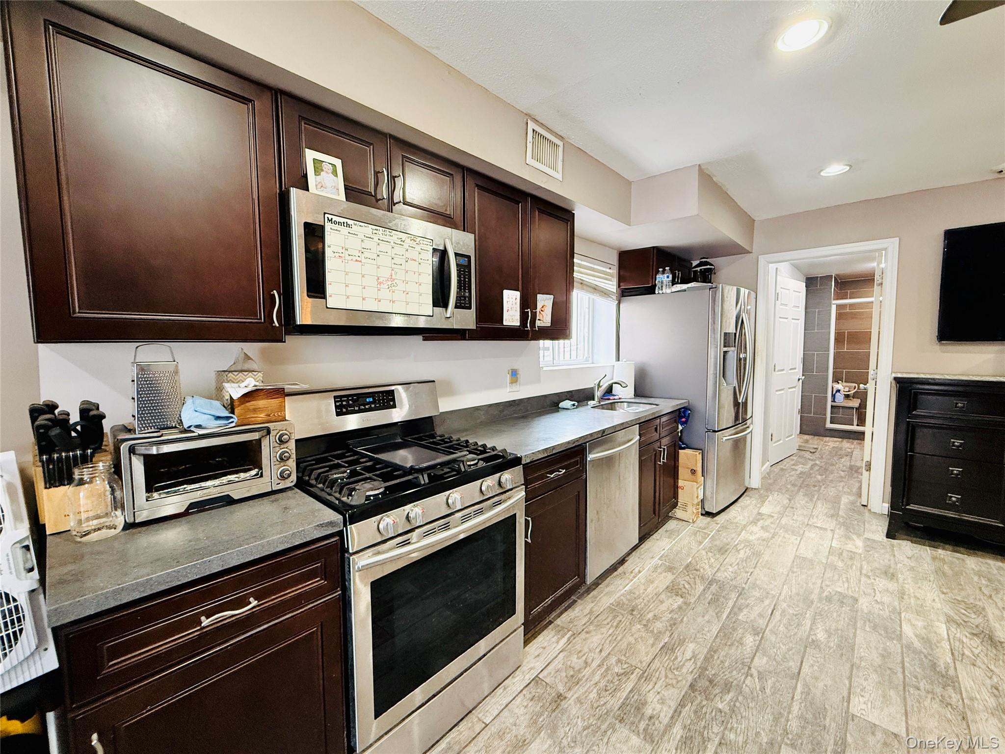 1663 Waring Avenue, Bronx, NY 10469