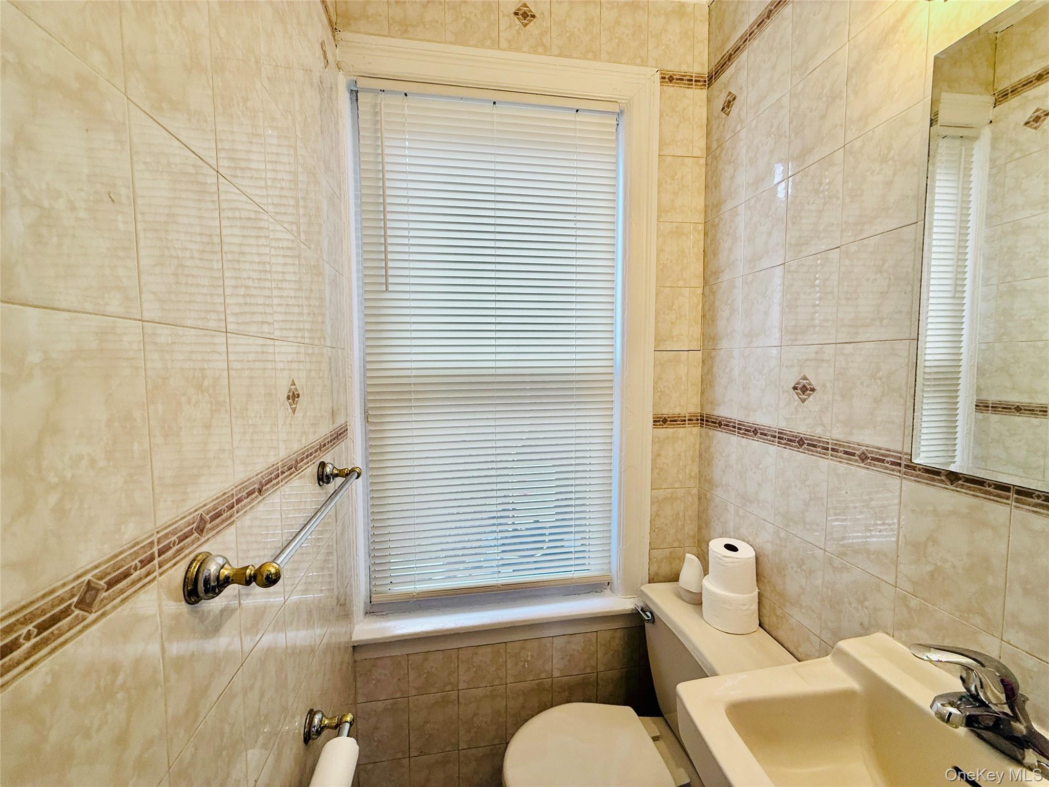 1813 Willow Lane, Bronx, NY 10461