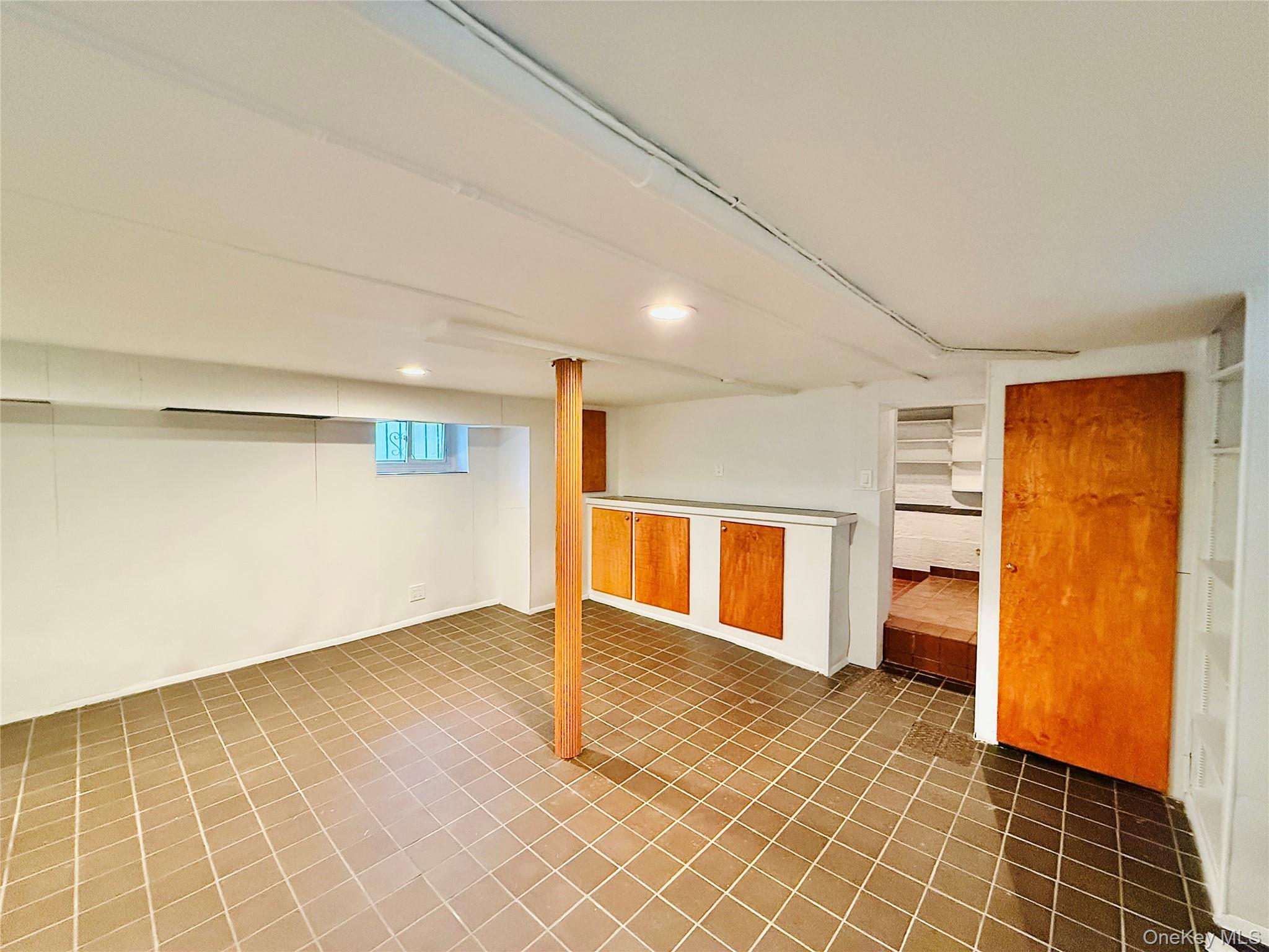 1813 Willow Lane, Bronx, NY 10461