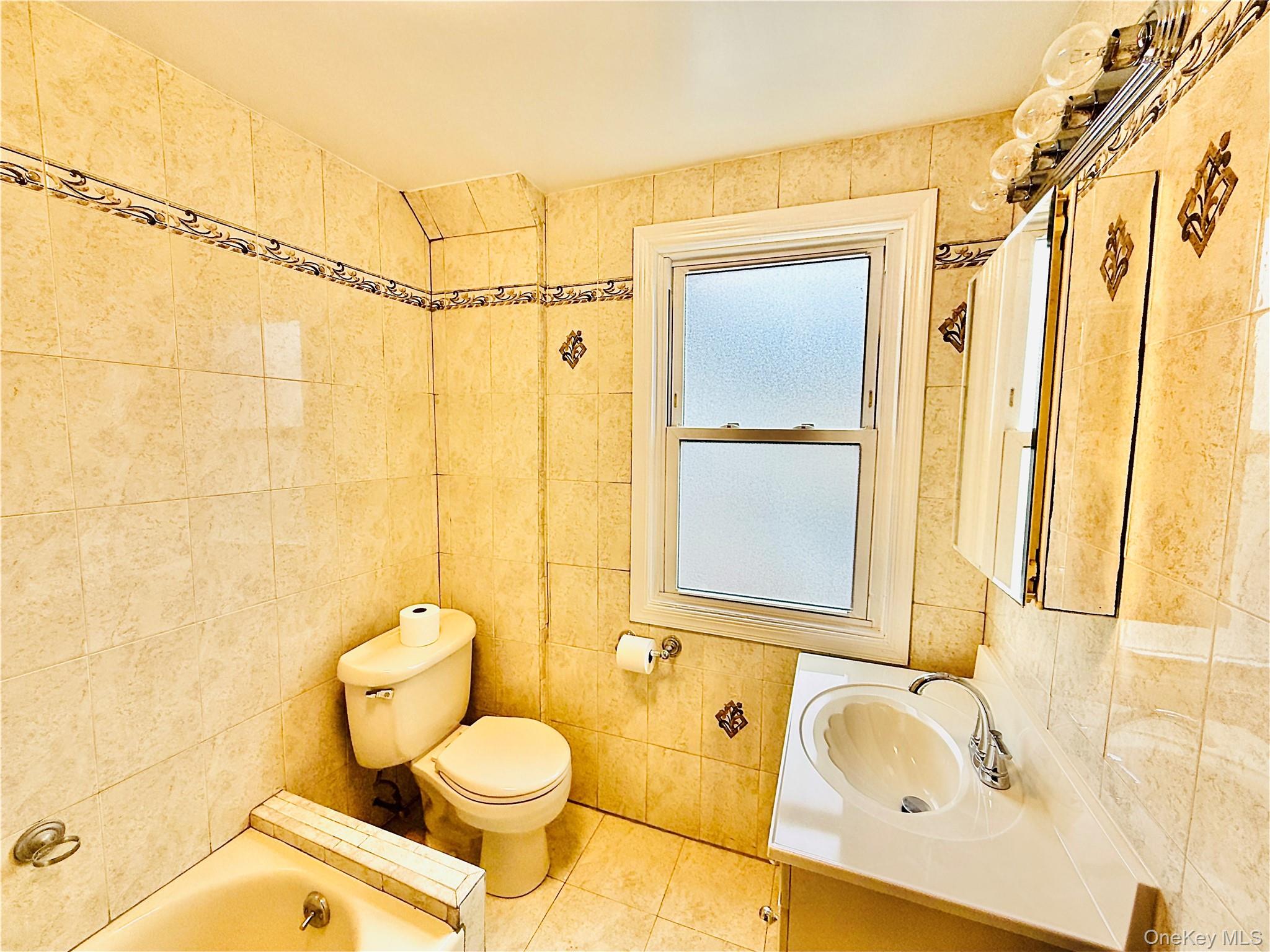 1813 Willow Lane, Bronx, NY 10461