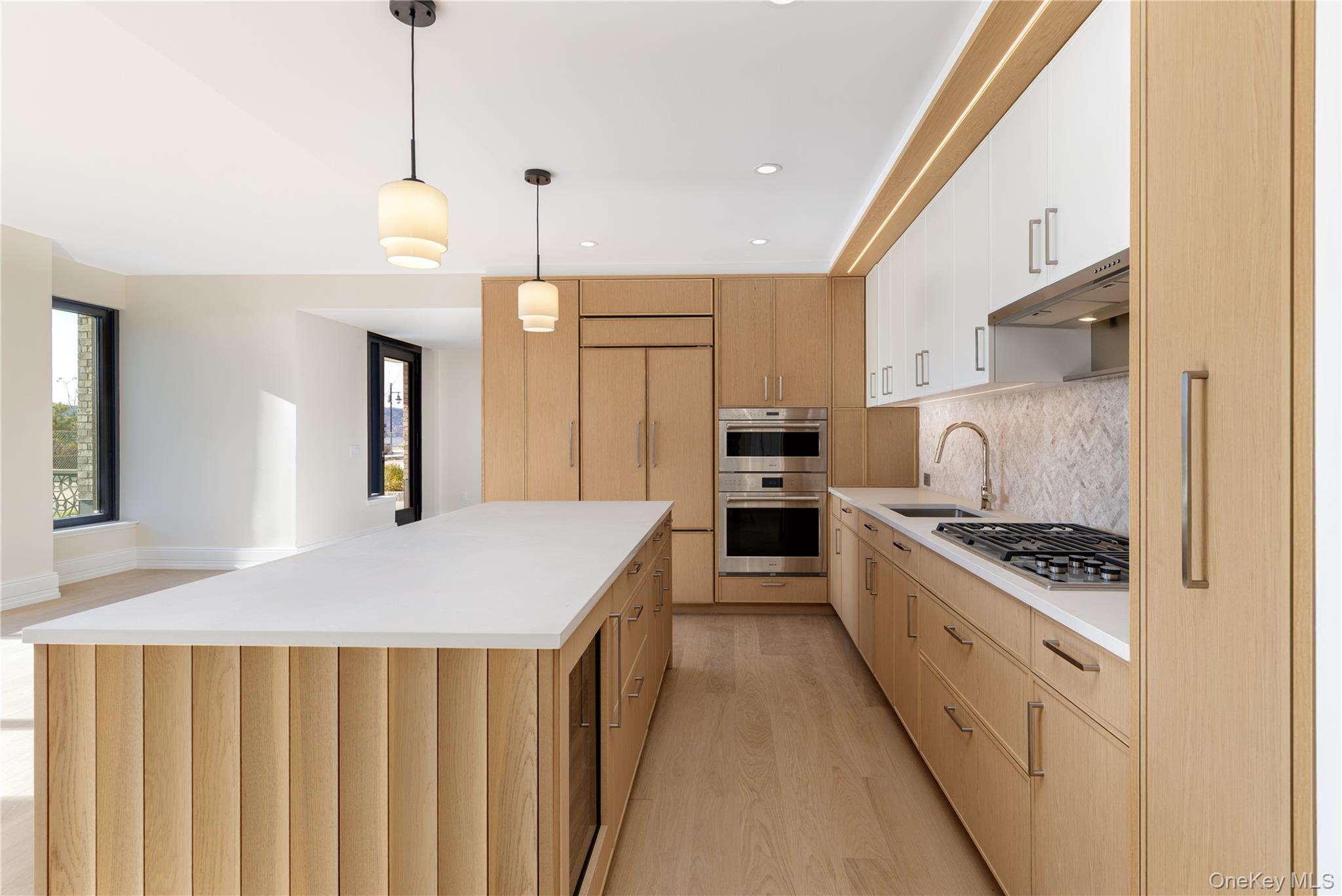 4 Lighthouse Landing # 204, Sleepy Hollow, NY 10591