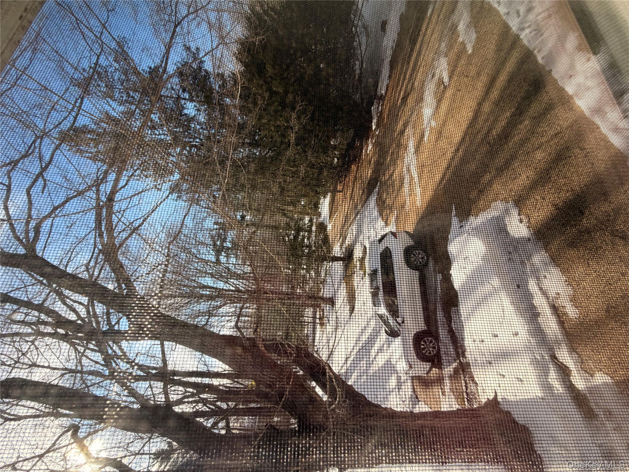 4 Lloyd Point Drive, Lloyd Harbor, NY 11743