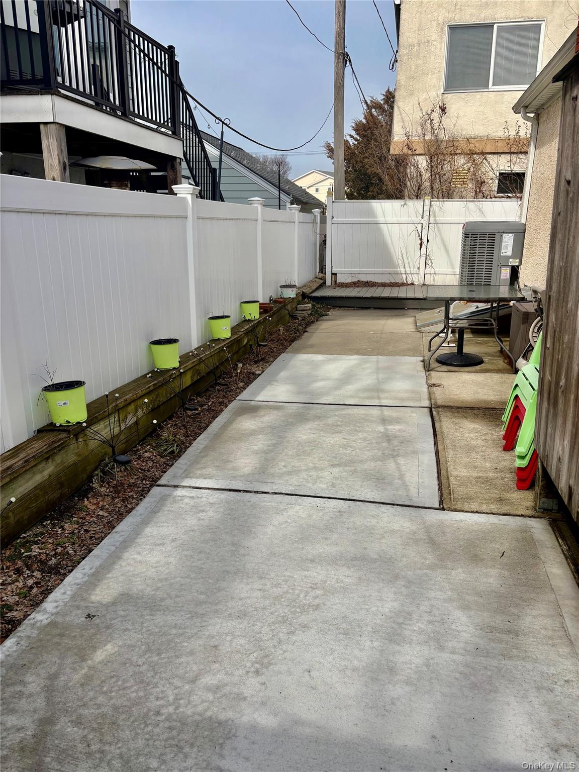 27 June Walk, Long Beach, NY 11561