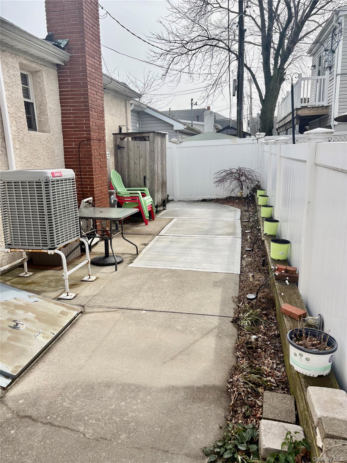 27 June Walk, Long Beach, NY 11561