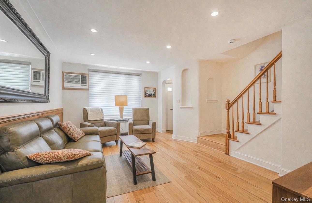 8886 16th Avenue, Brooklyn, NY 11214