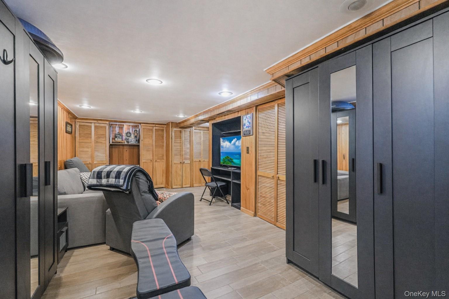 8886 16th Avenue, Brooklyn, NY 11214