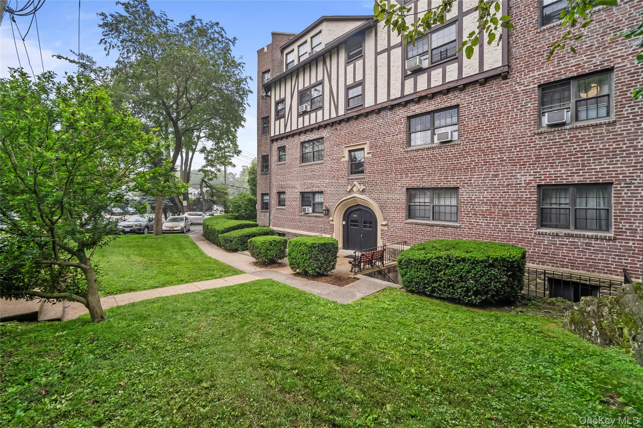 1440 Boston Post Road # 8K, Larchmont, NY 10543