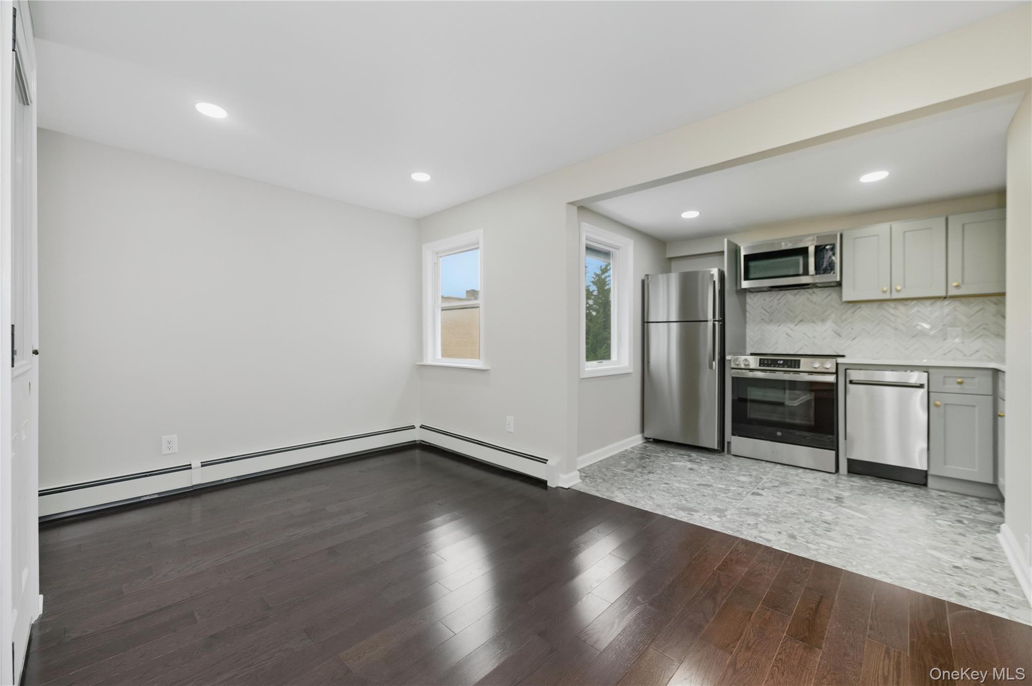 120 Maple Avenue # 2nd FLOOR, Cedarhurst, NY 11516
