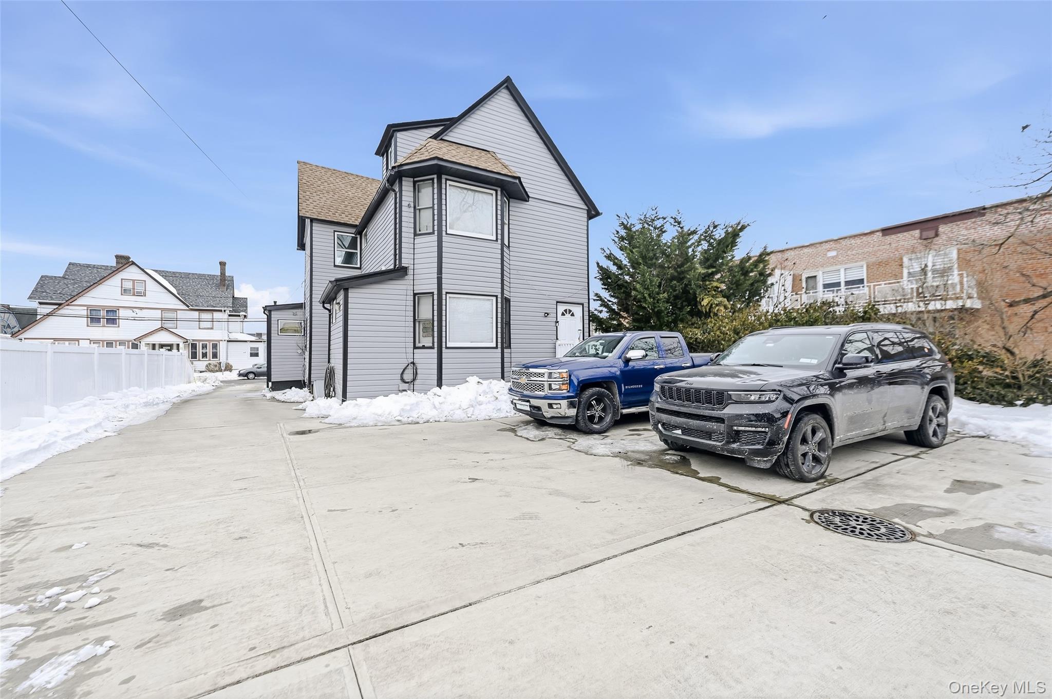 120 Maple Avenue # 2nd FLOOR, Cedarhurst, NY 11516