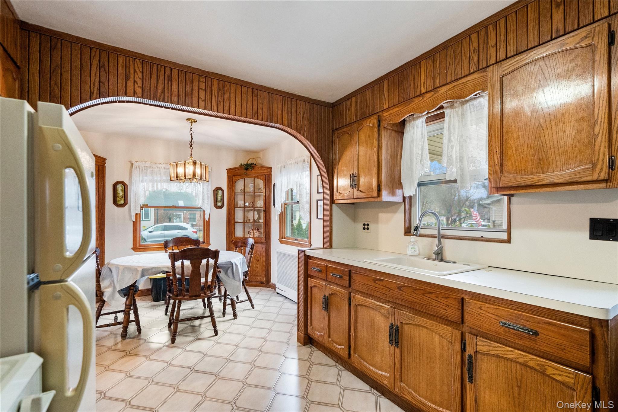 181 Monroe Street, Franklin Square, NY 11010