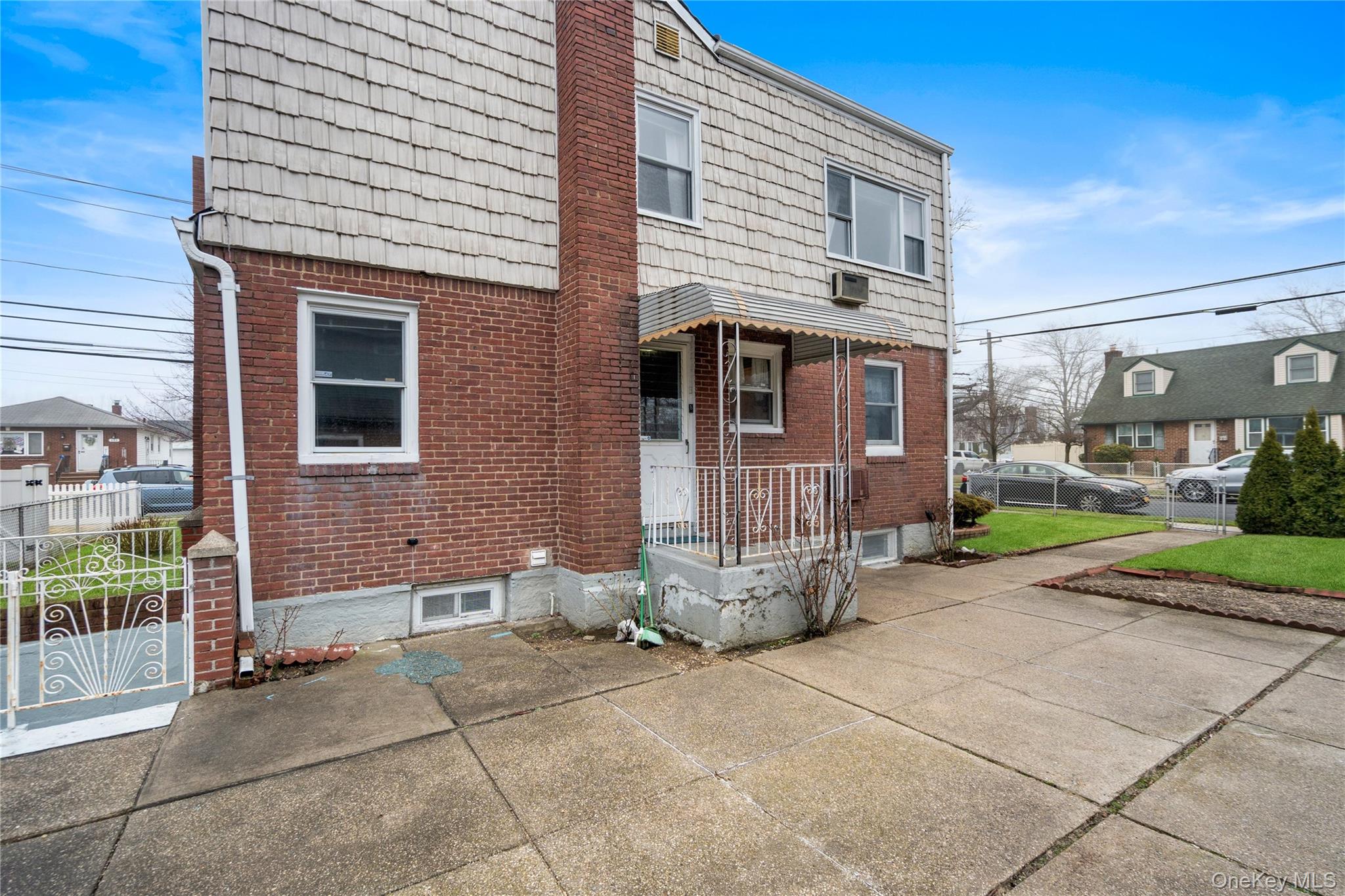 181 Monroe Street, Franklin Square, NY 11010