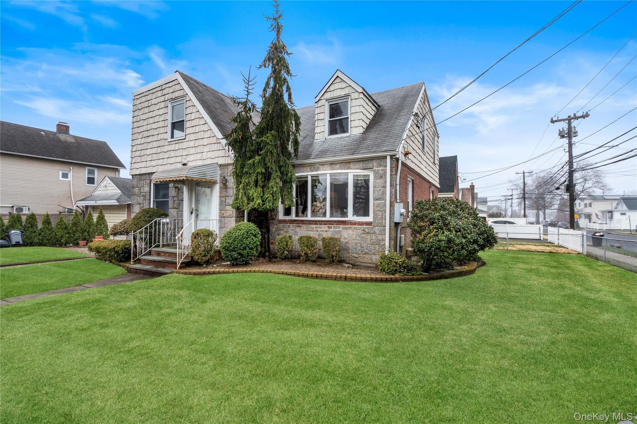 181 Monroe Street, Franklin Square, NY 11010