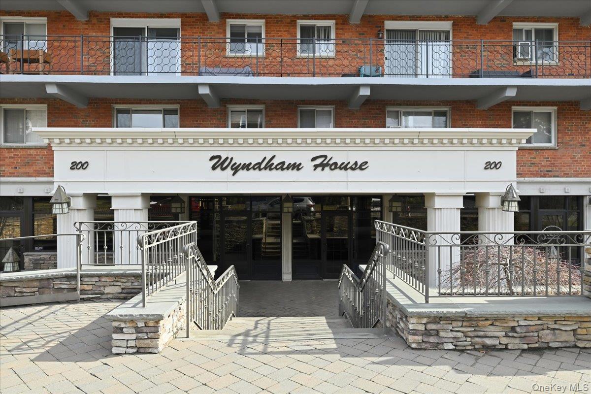 200 Atlantic Avenue # Apartment 107, Oceanside, NY 11572