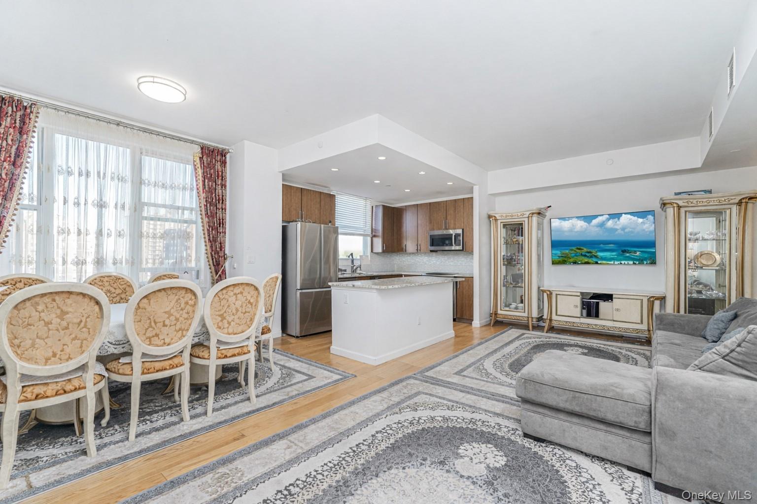50 oceana Drive W # 8D, Brooklyn, NY 11235