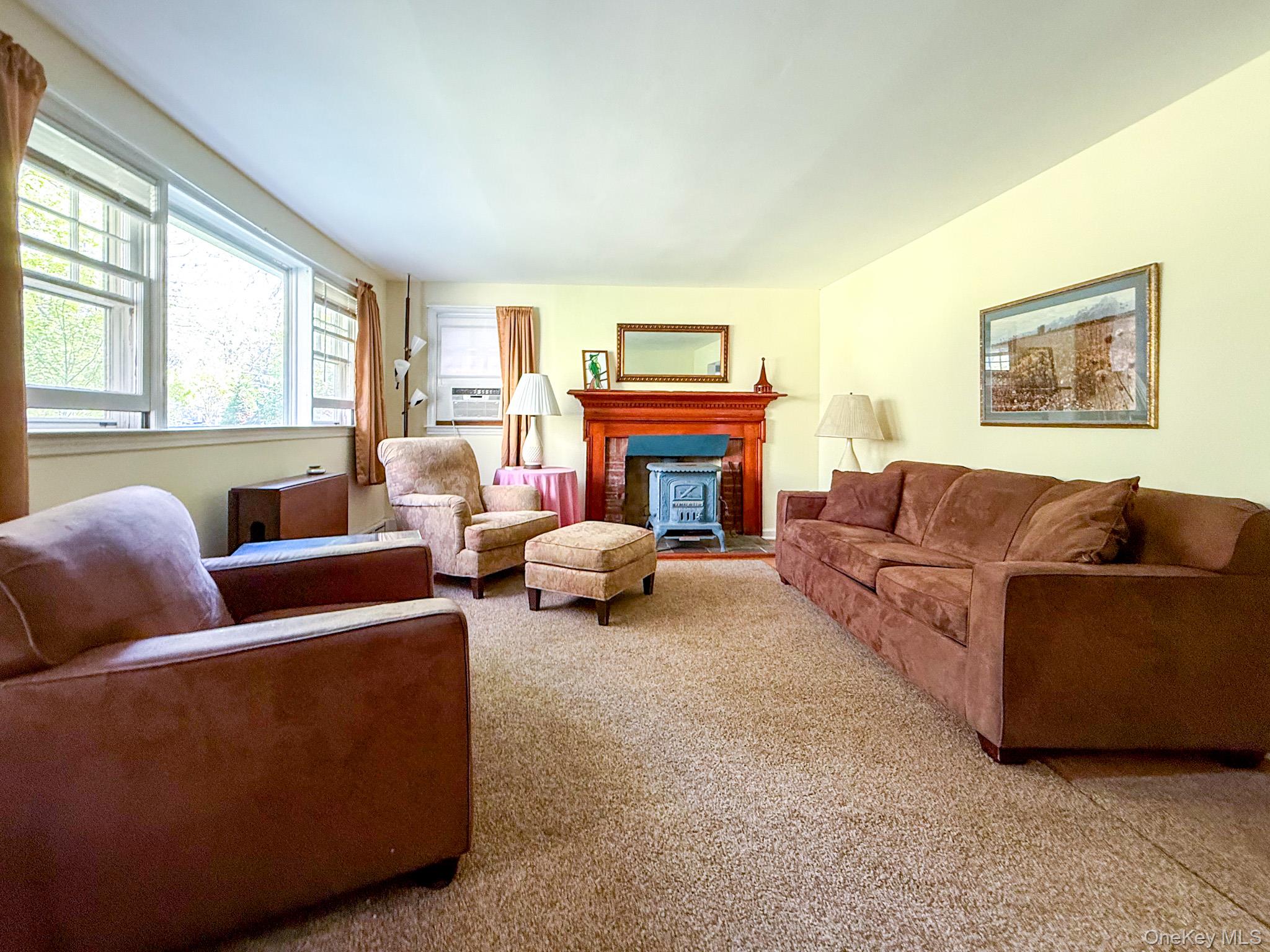 8415 Soundview Avenue, Southold, NY 11971