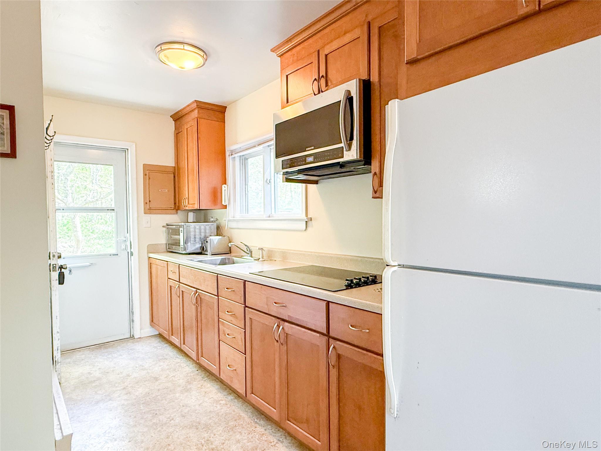 8515 Soundview Avenue, Southold, NY 11971