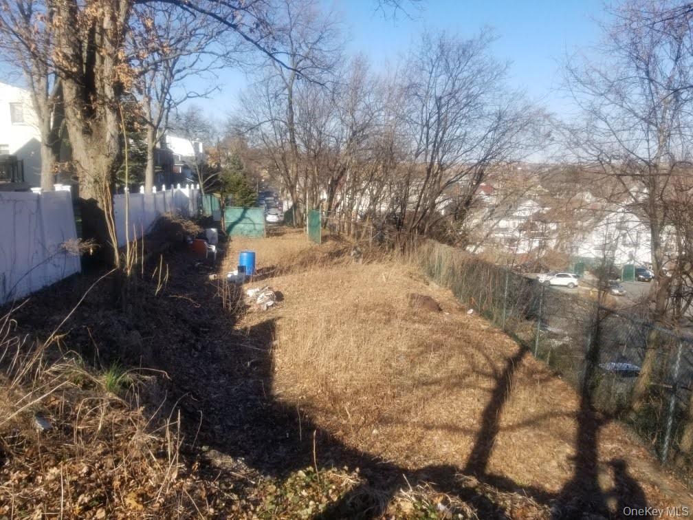 23 Saint James Terrace, Yonkers, NY 10704