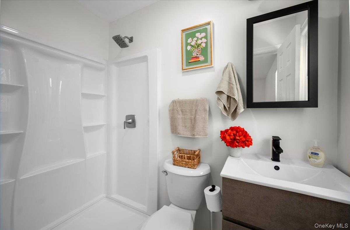 136 Bushey Avenue, Yonkers, NY 10710