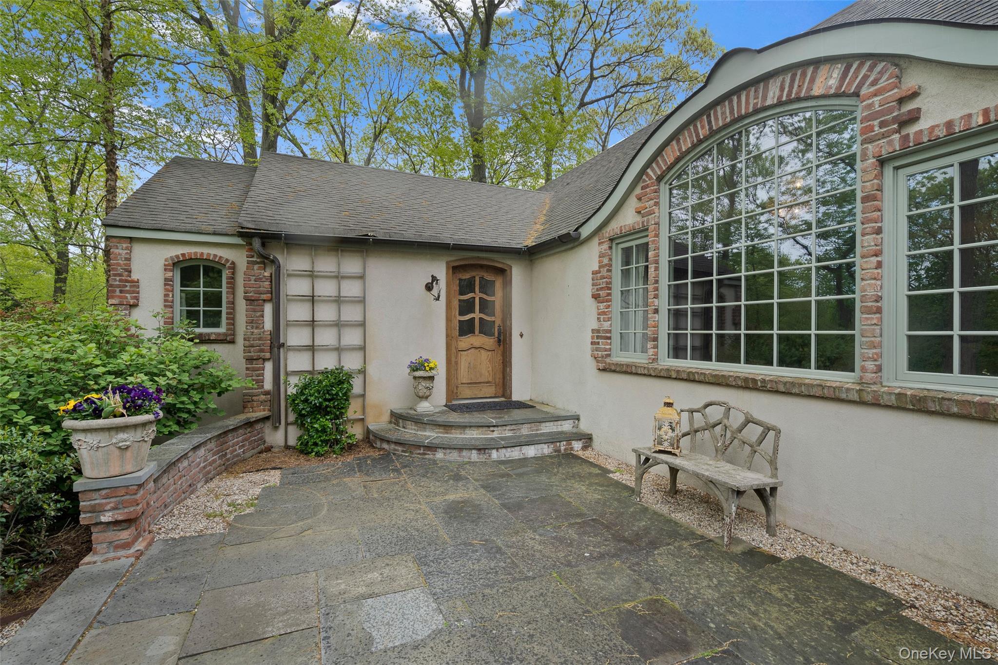 68 Flower Hill Road, Huntington, NY 11743