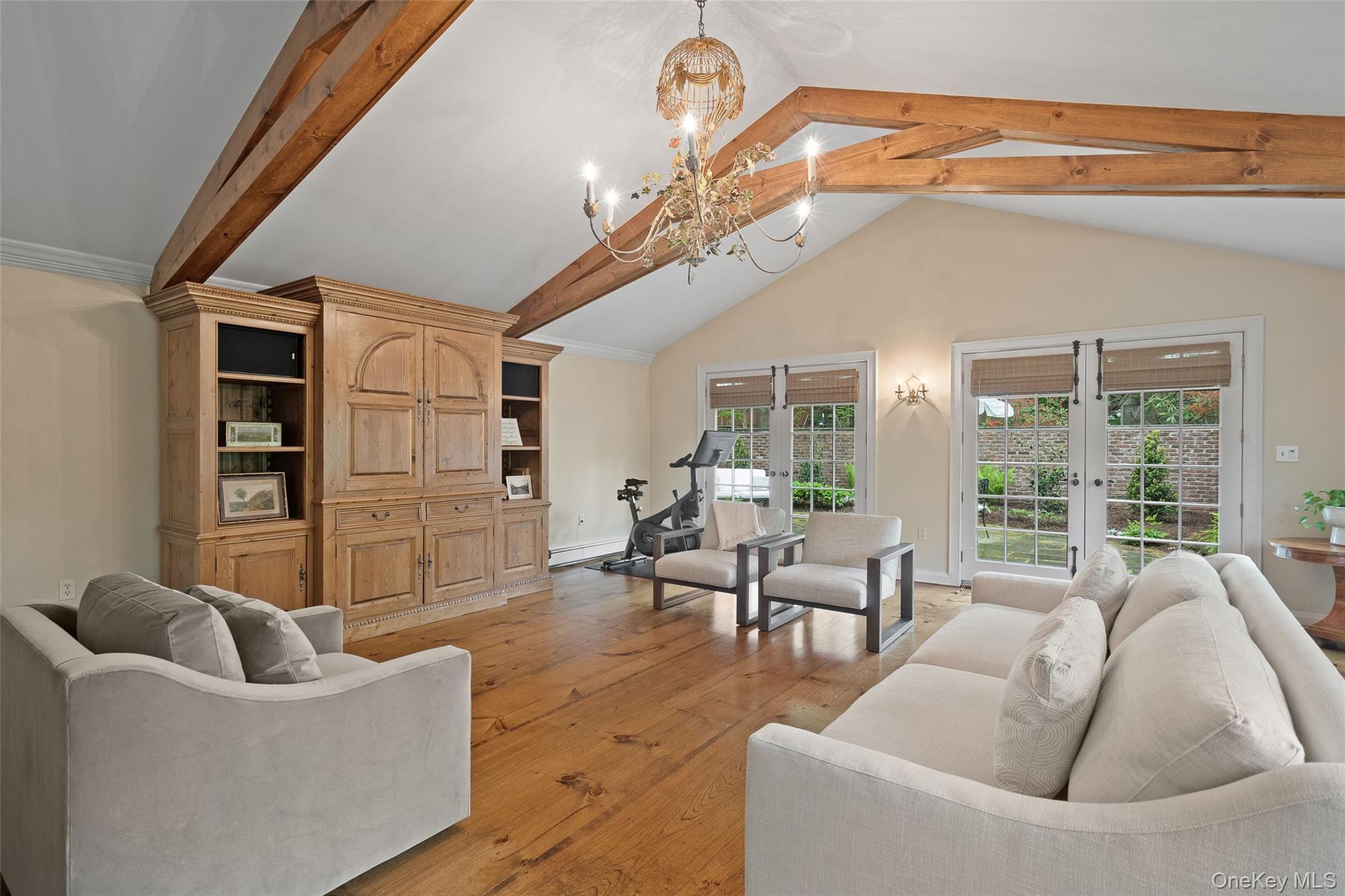 68 Flower Hill Road, Huntington, NY 11743