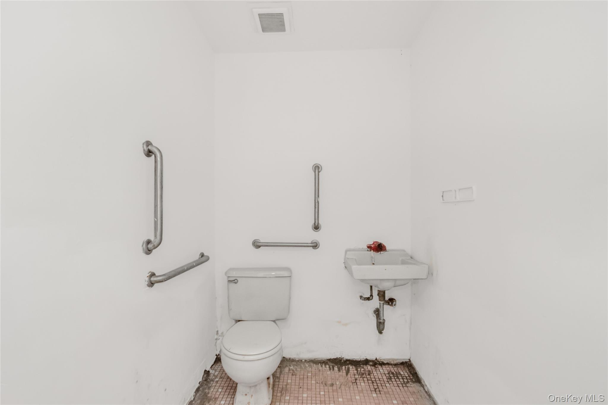 12 W 183rd Street, Bronx, NY 10453