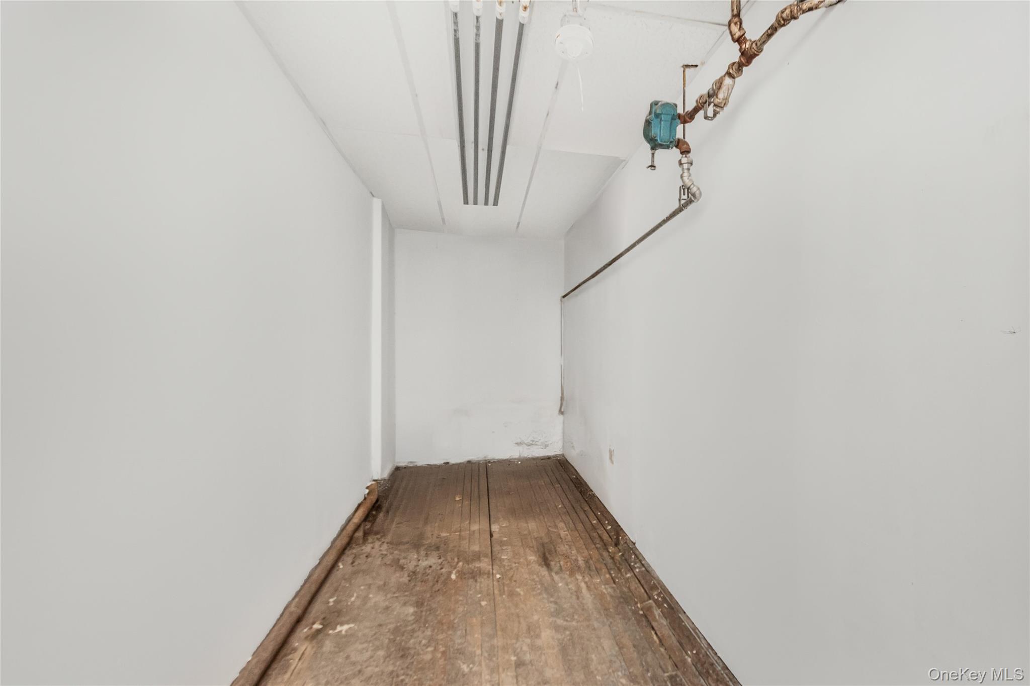 12 W 183rd Street, Bronx, NY 10453