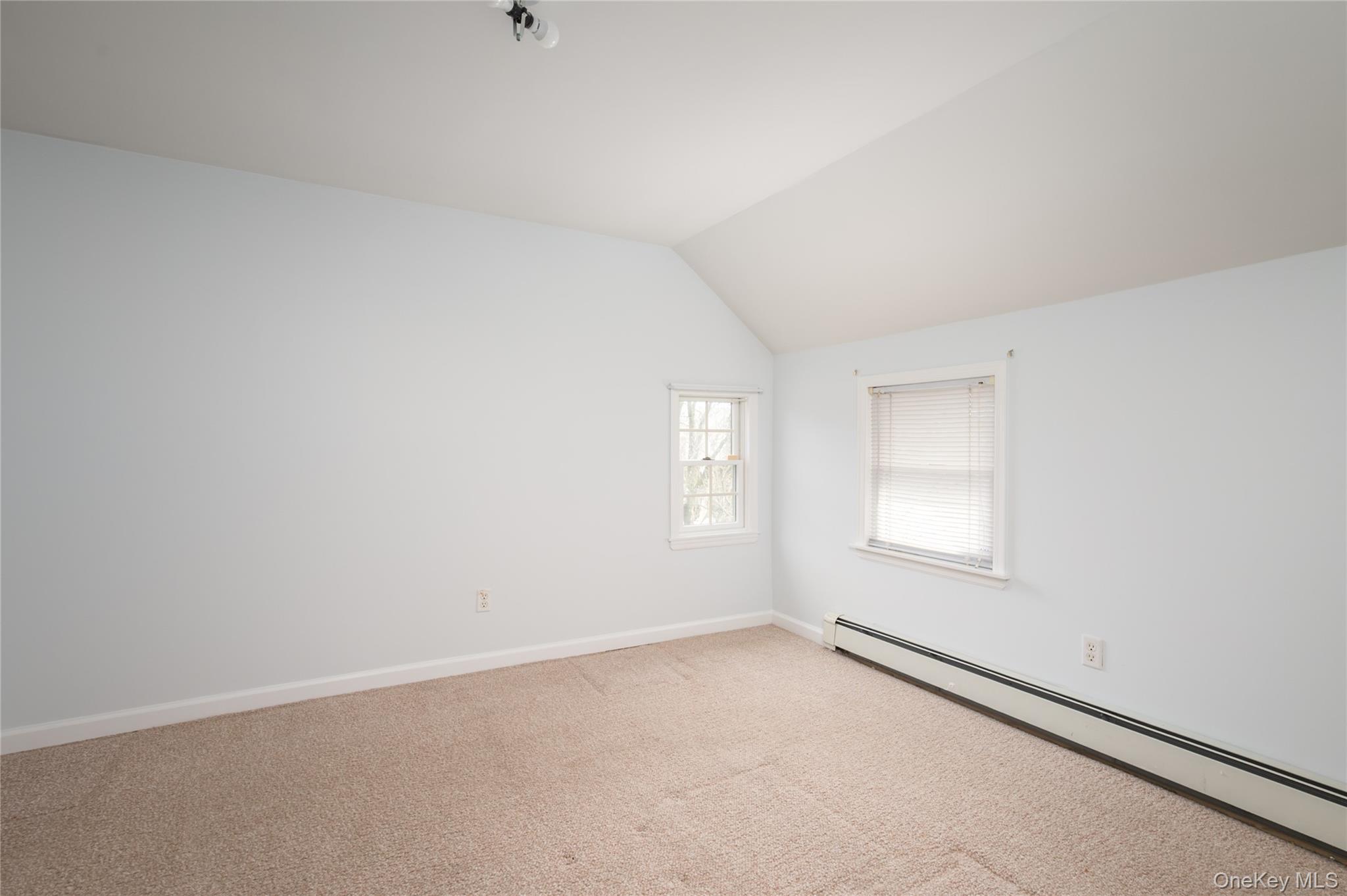 9 Harrison Ave, Hicksville, NY 11801