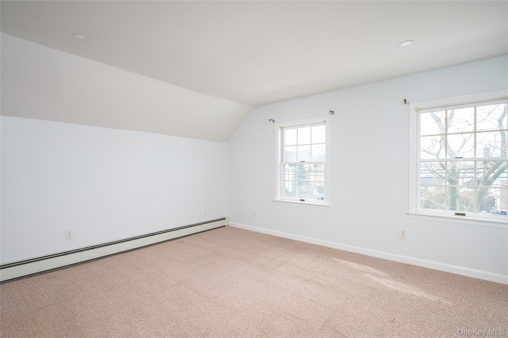 9 Harrison Ave, Hicksville, NY 11801